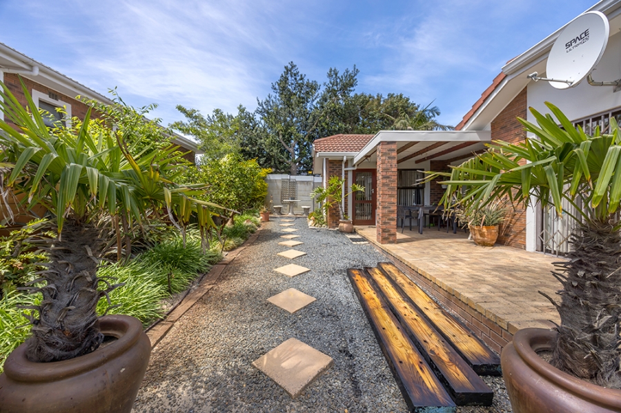 3 Bedroom Property for Sale in Kleinbosch Western Cape